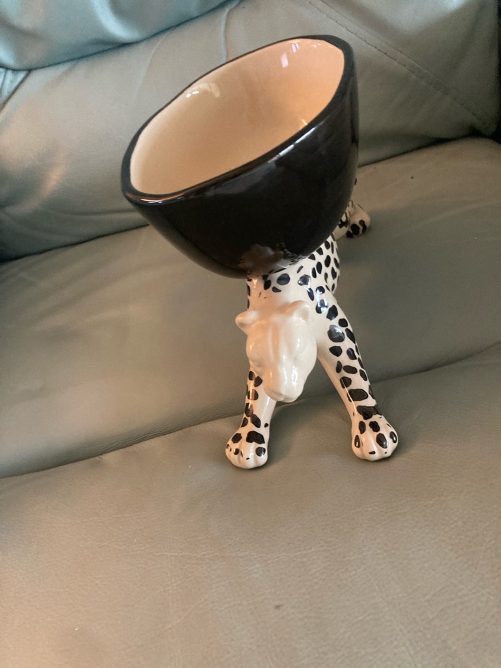 Leopard Bowl - Picture 7 of 8